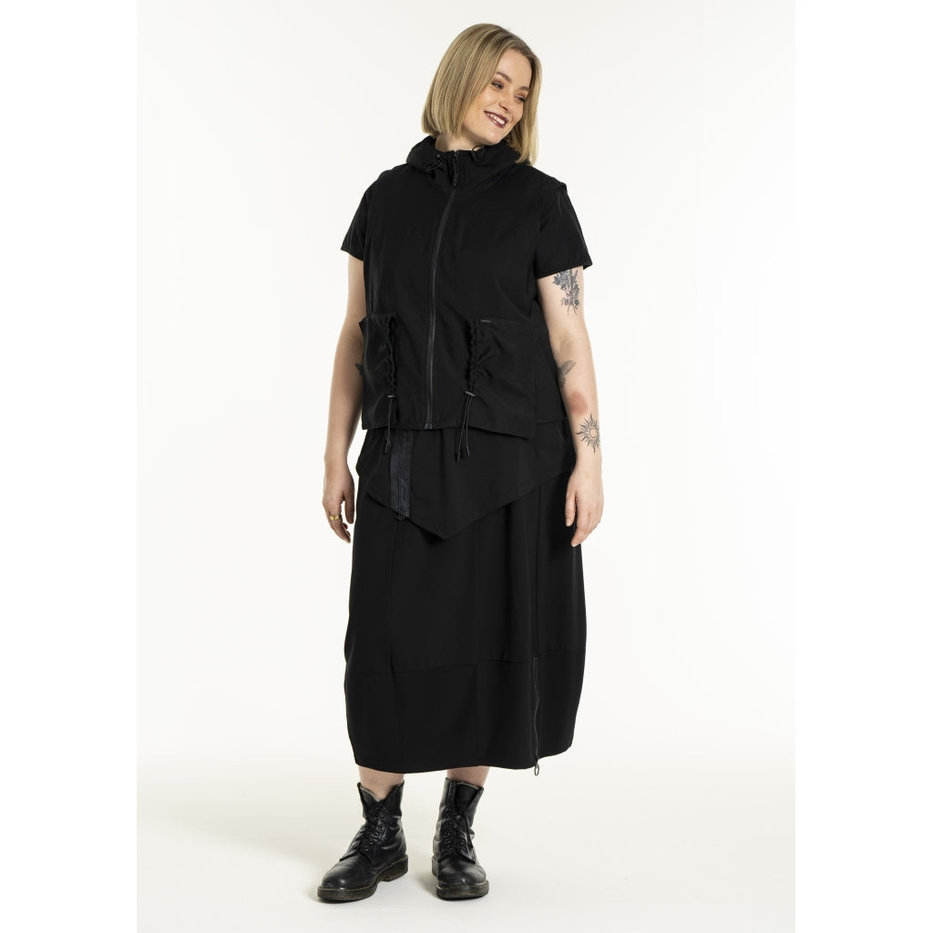 Gozzip Woman GAmara Skirt Skirt Black