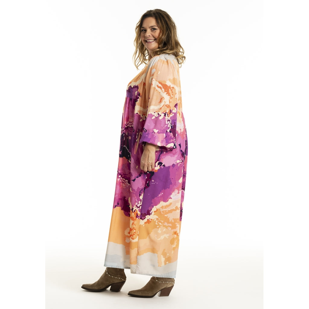 Gozzip Woman GBetine Dress Dress Art print