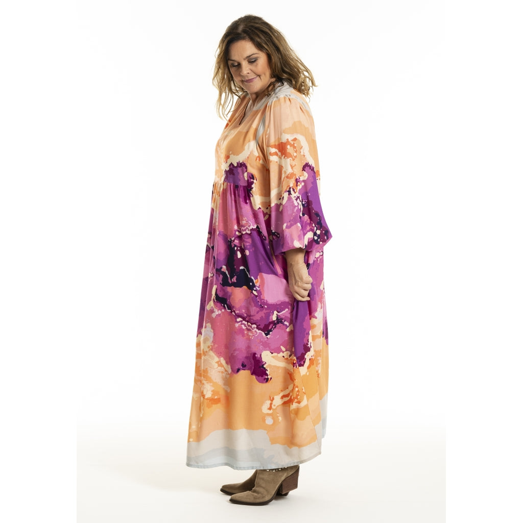 Gozzip Woman GBetine Dress Dress Art print