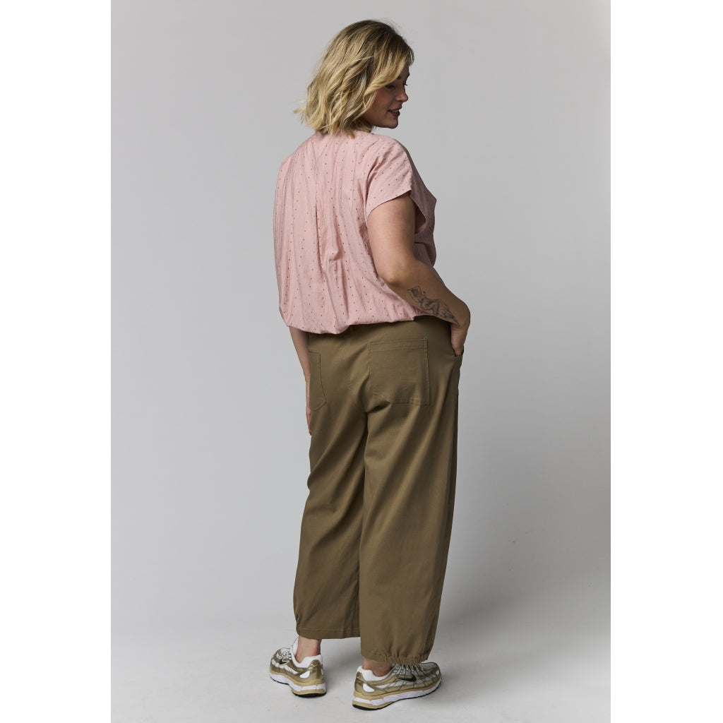 Gozzip Woman GElise Blouse Blouse Rose with brown and silver dots