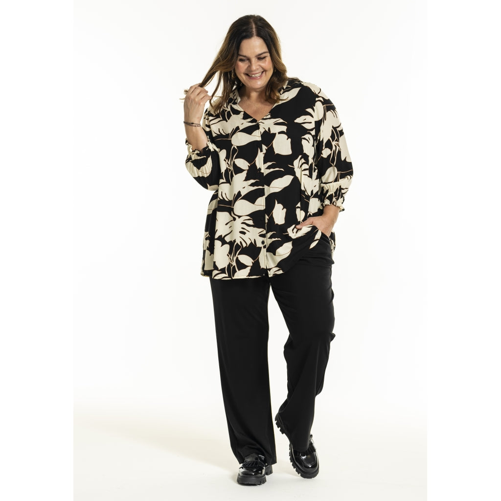 Gozzip Woman GGhita Blouse Blouse Black with offwhite flower