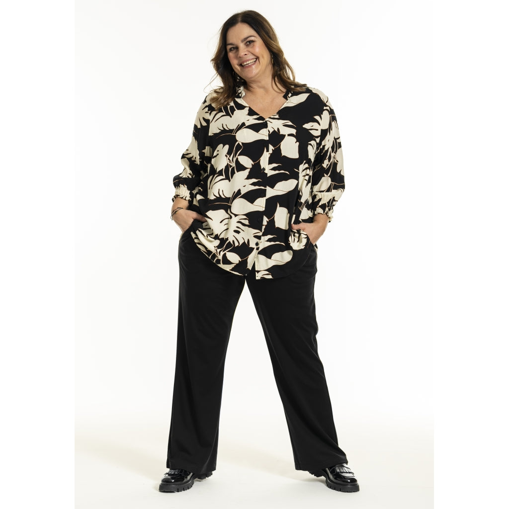 Gozzip Woman GGhita Blouse Blouse Black with offwhite flower