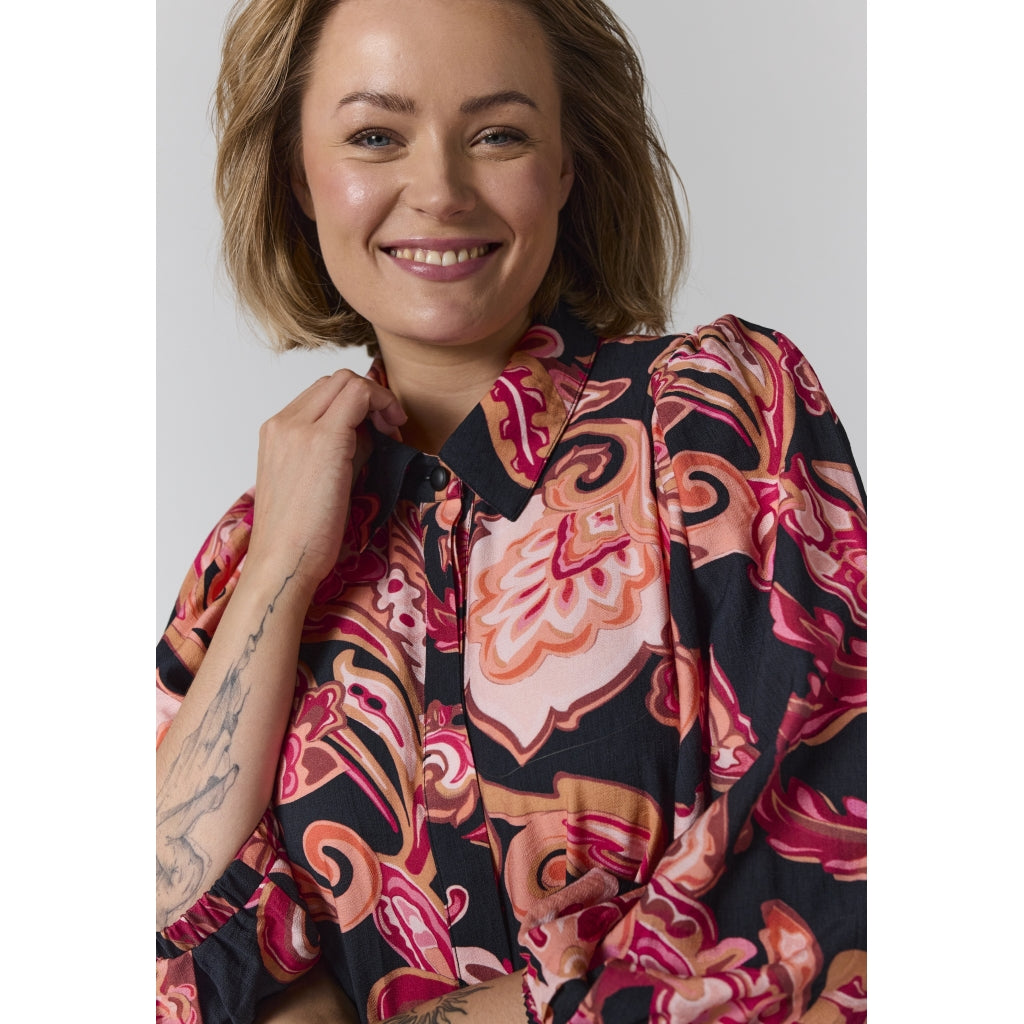 Gozzip Woman GWilma Dress Dress Black with orange flowers