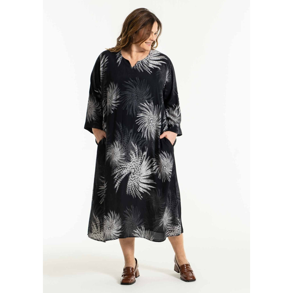 Gozzip Woman Adna Dress Dress Grey Print