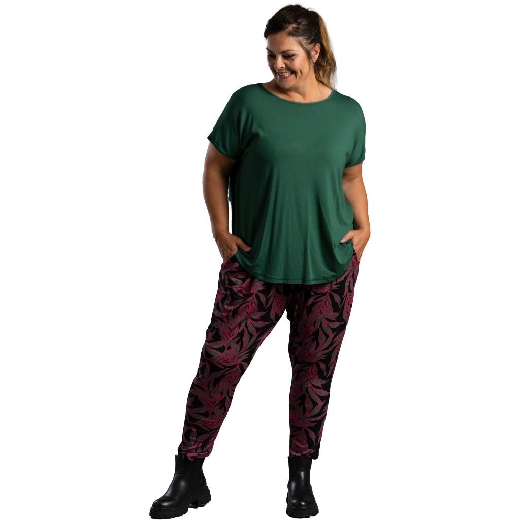 Gozzip Woman Benita Pants Pants Black with print