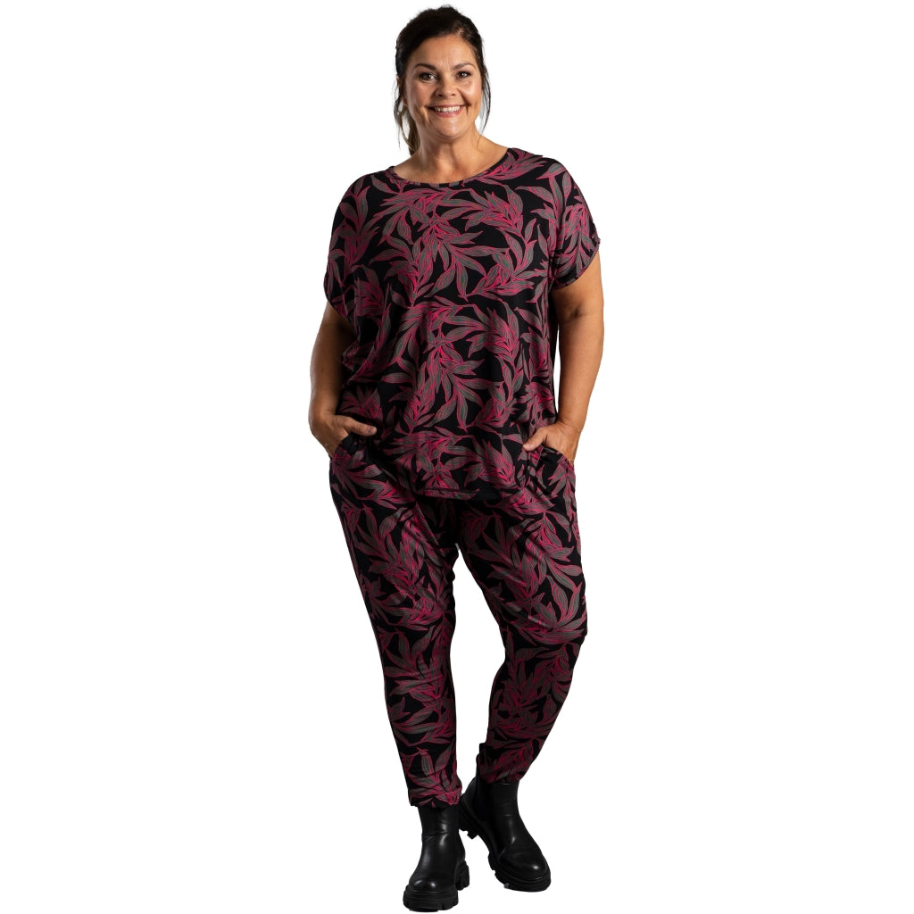 Gozzip Woman Benita Pants Pants Black with print