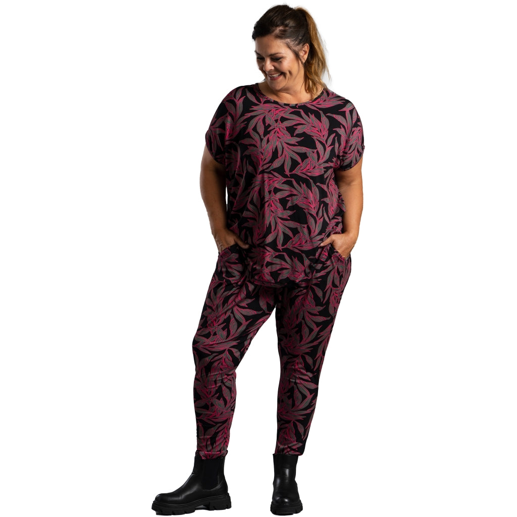 Gozzip Woman Benita Pants Pants Black with print