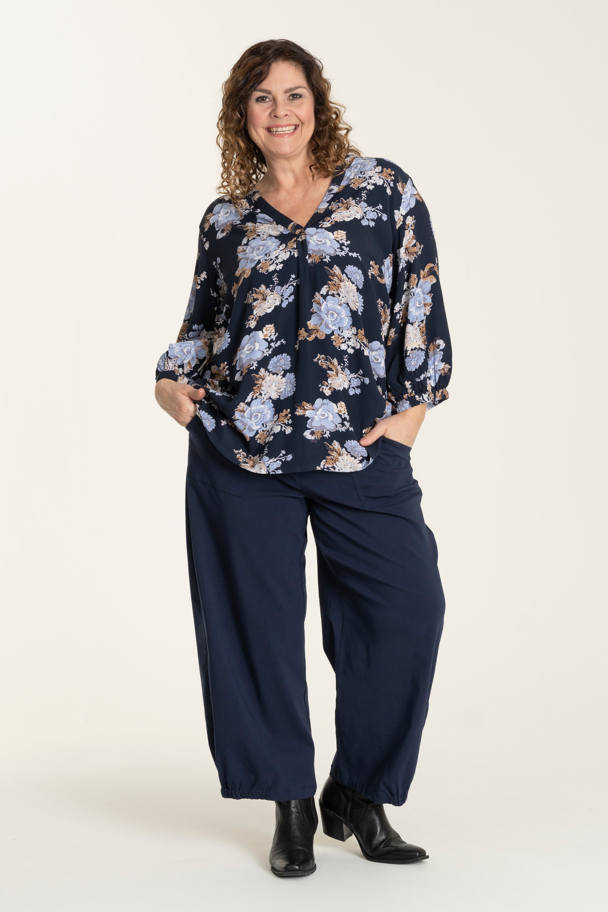 Gozzip Woman Clara Baggy pants Pants 70 Navy