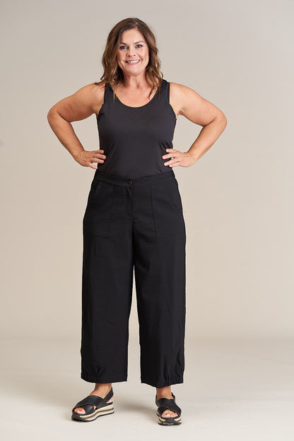 Gozzip Woman Clara Baggy pants Pants Black