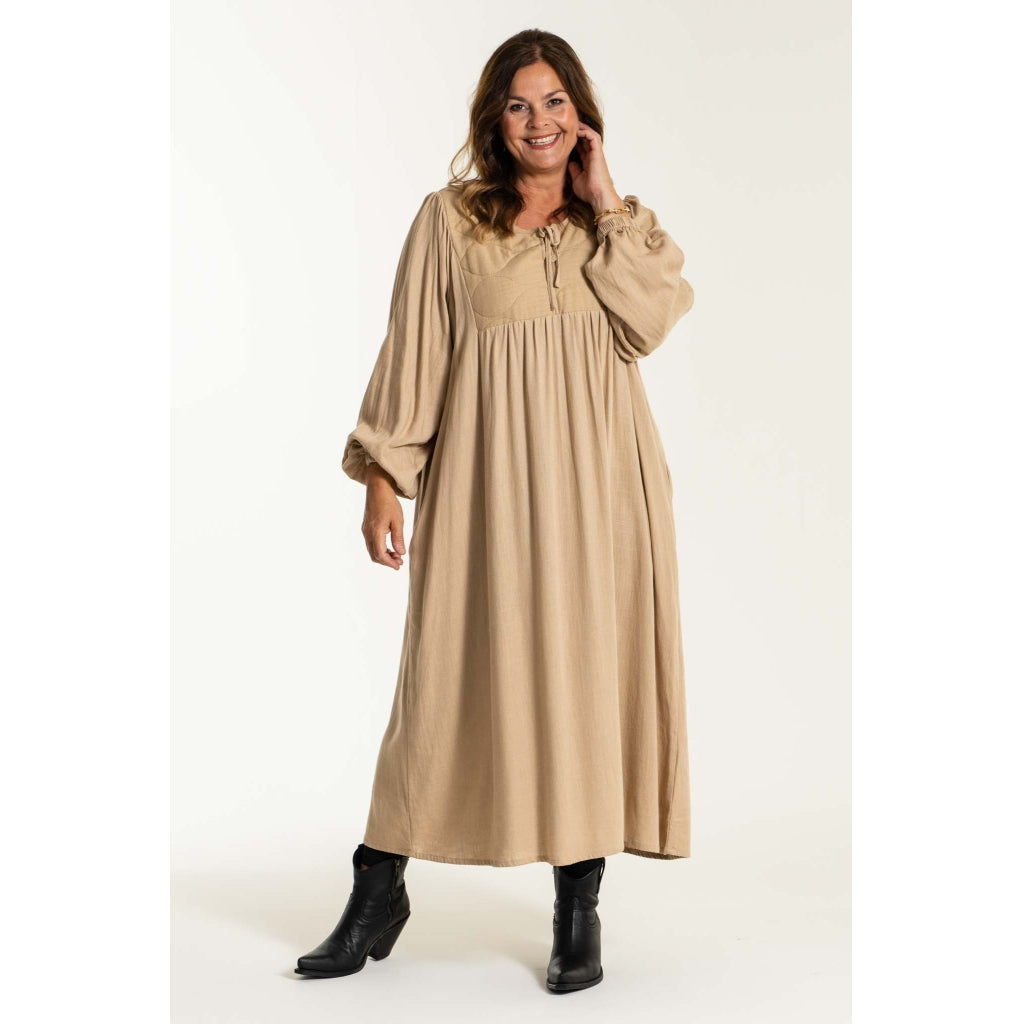 Gozzip Woman Des Dress - MORE COLOURS Dress Sand