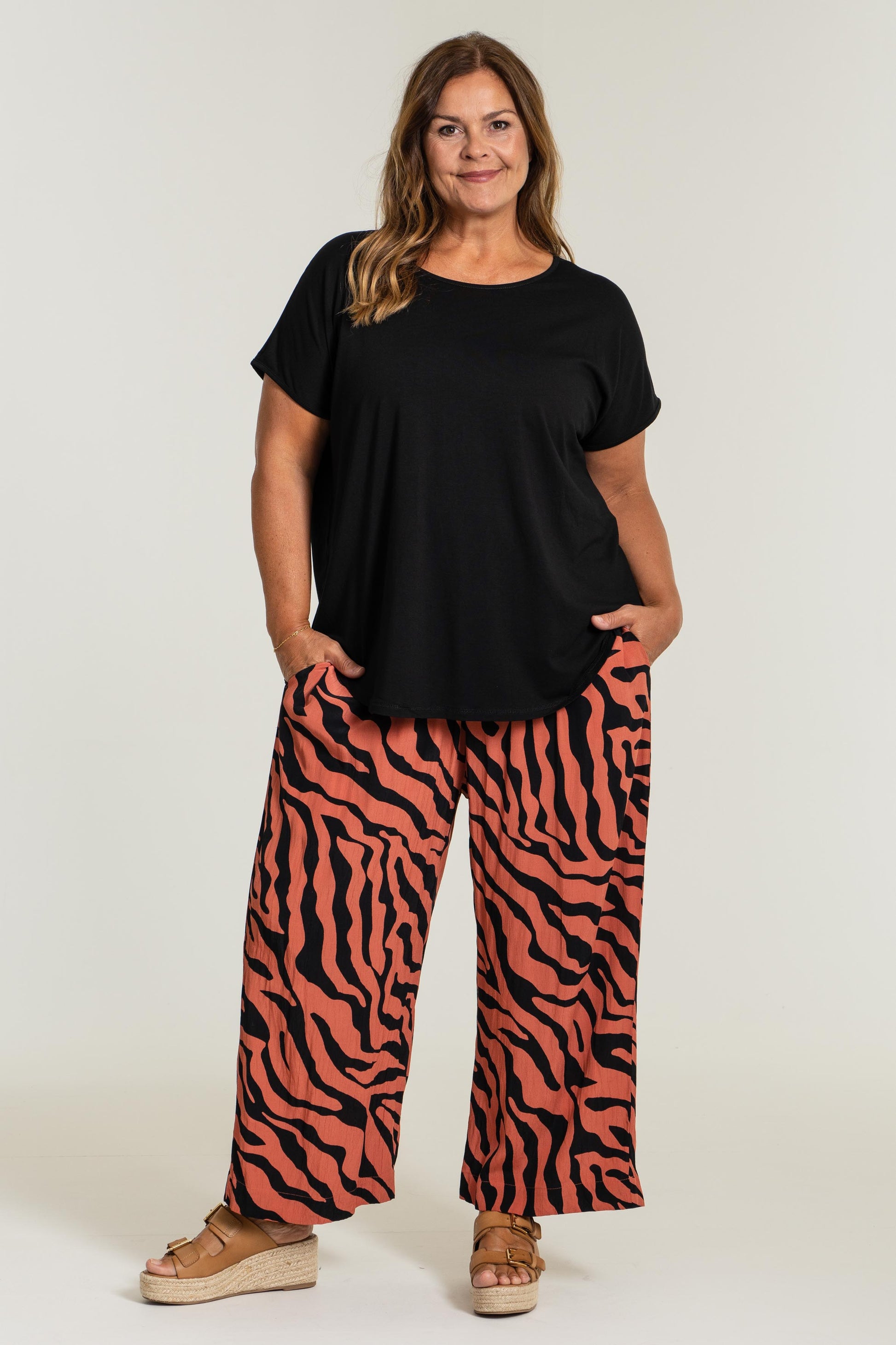 Gozzip Woman Elly Loose 3/4 Pants - MORE COLOURS 3/4 Loose Pant Coral/Black