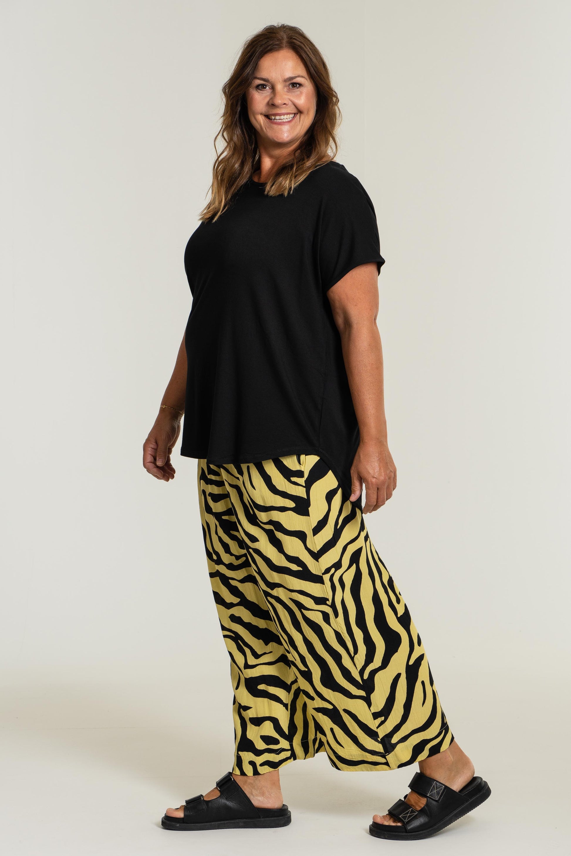 Gozzip Woman Elly Loose 3/4 Pants - MORE COLOURS 3/4 Loose Pant Lemon/Black