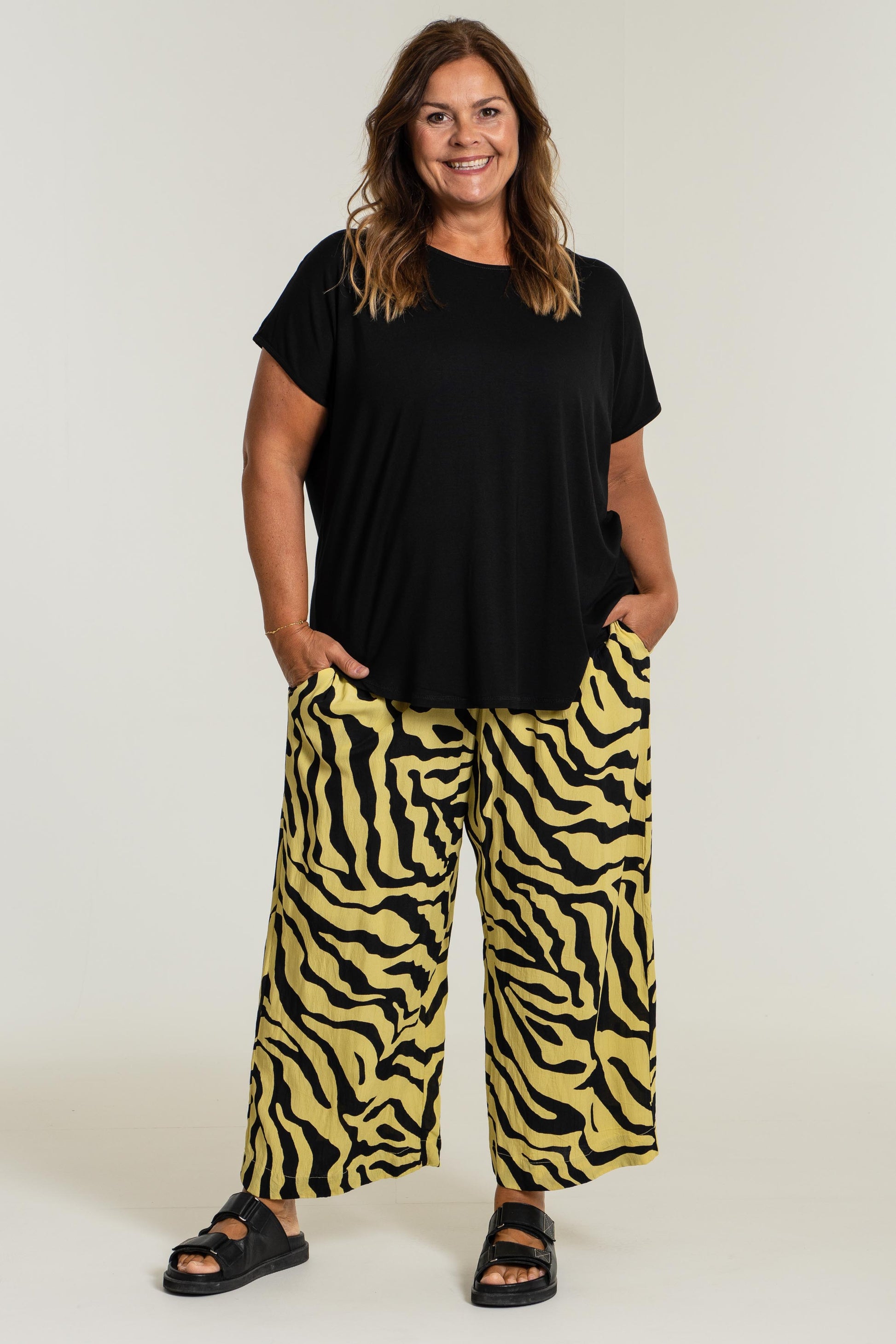 Gozzip Woman Elly Loose 3/4 Pants - MORE COLOURS 3/4 Loose Pant Lemon/Black