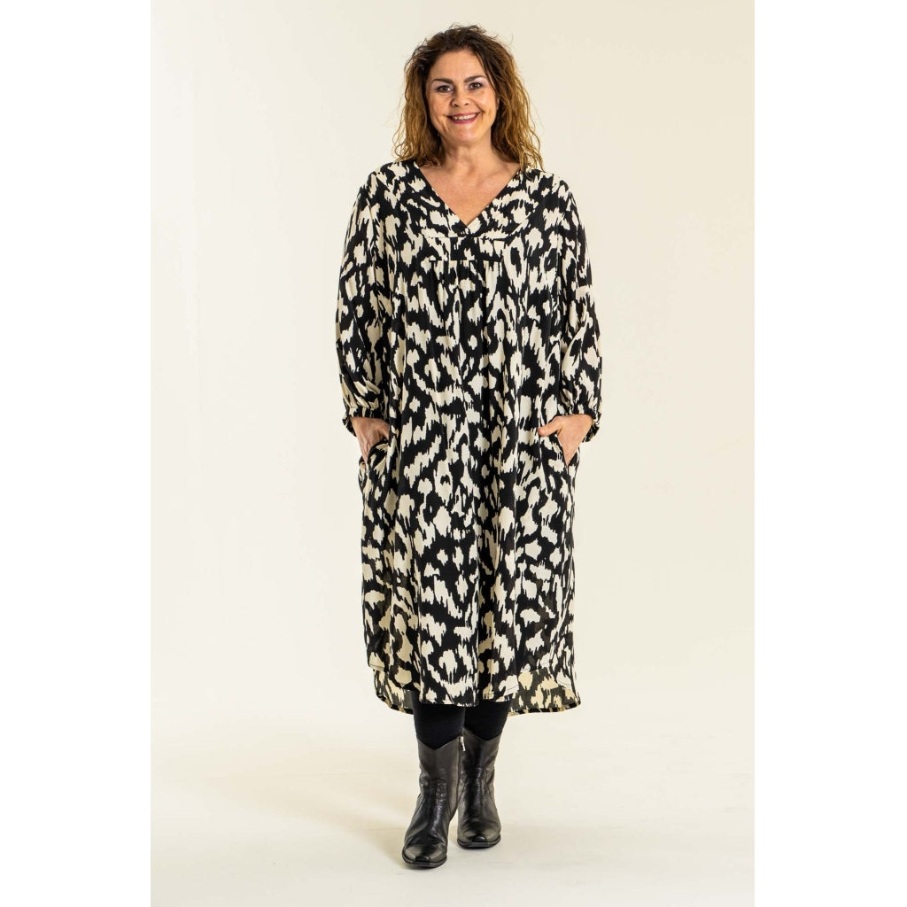 Gozzip Woman Else Dress Dress Black printed