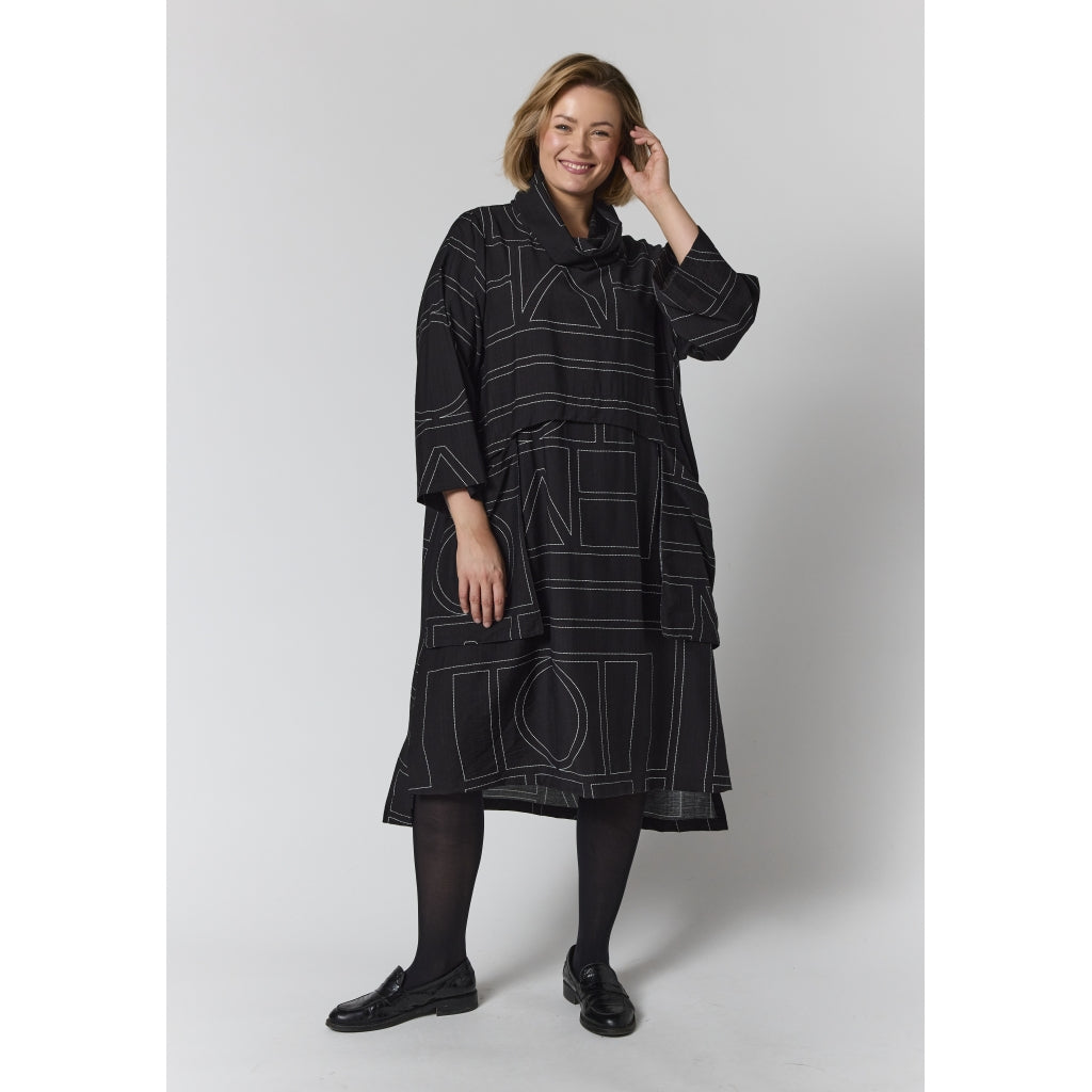 Gozzip Woman GAlara Dress Dress Black with white