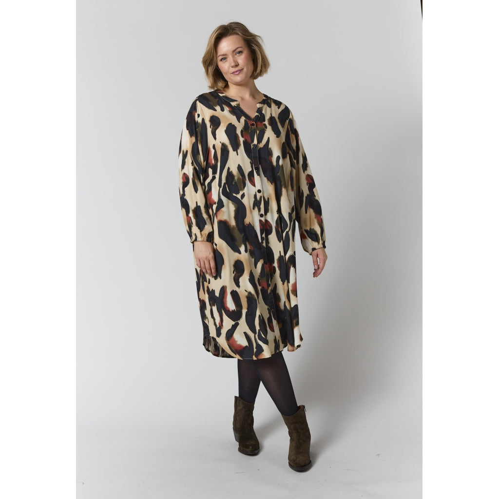 Gozzip Woman GAnja Dress Dress Sand with black orange pattern