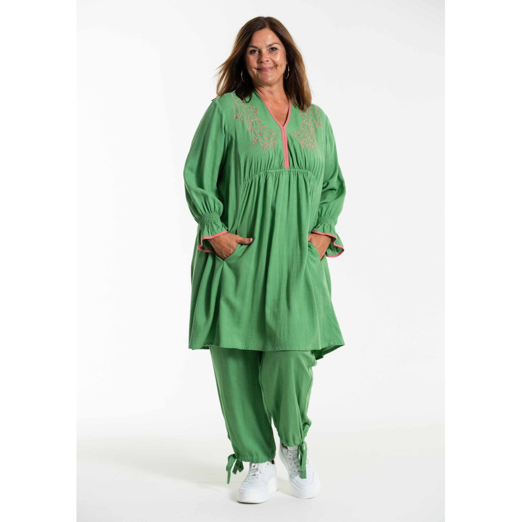 Gozzip Woman GAugusta Pants Pants Green