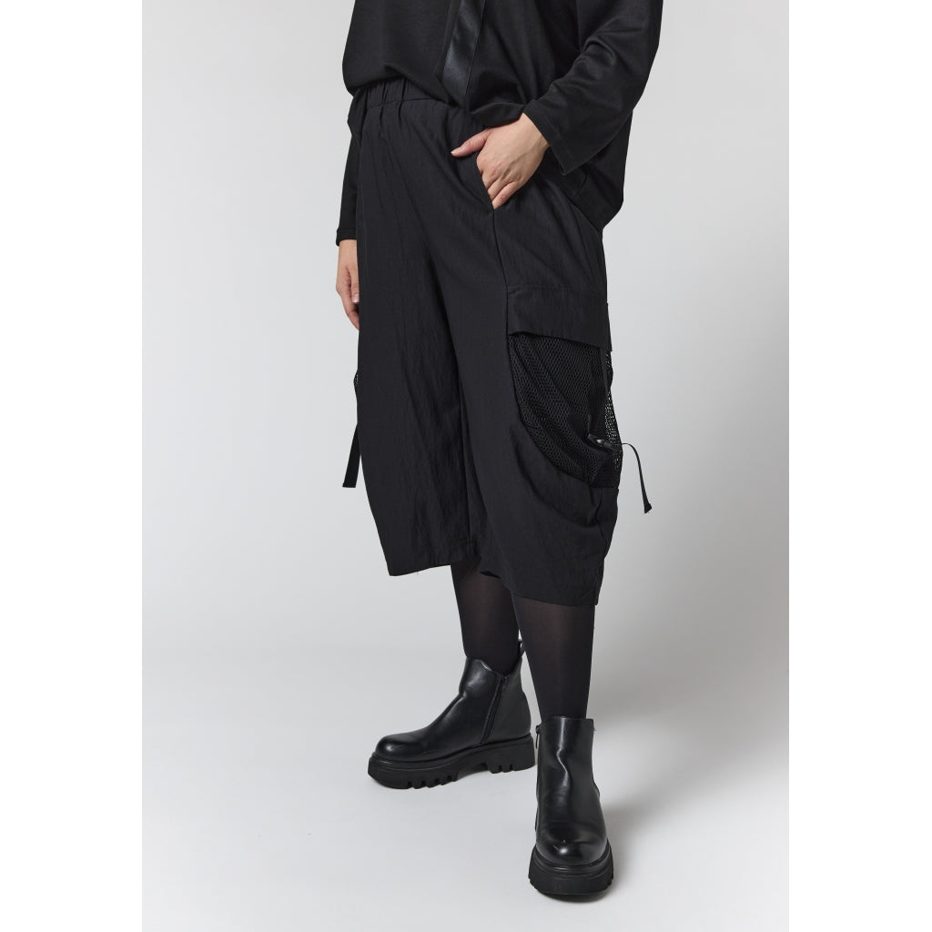 Gozzip Woman GAurelia Pants with big net pockets Pants Black