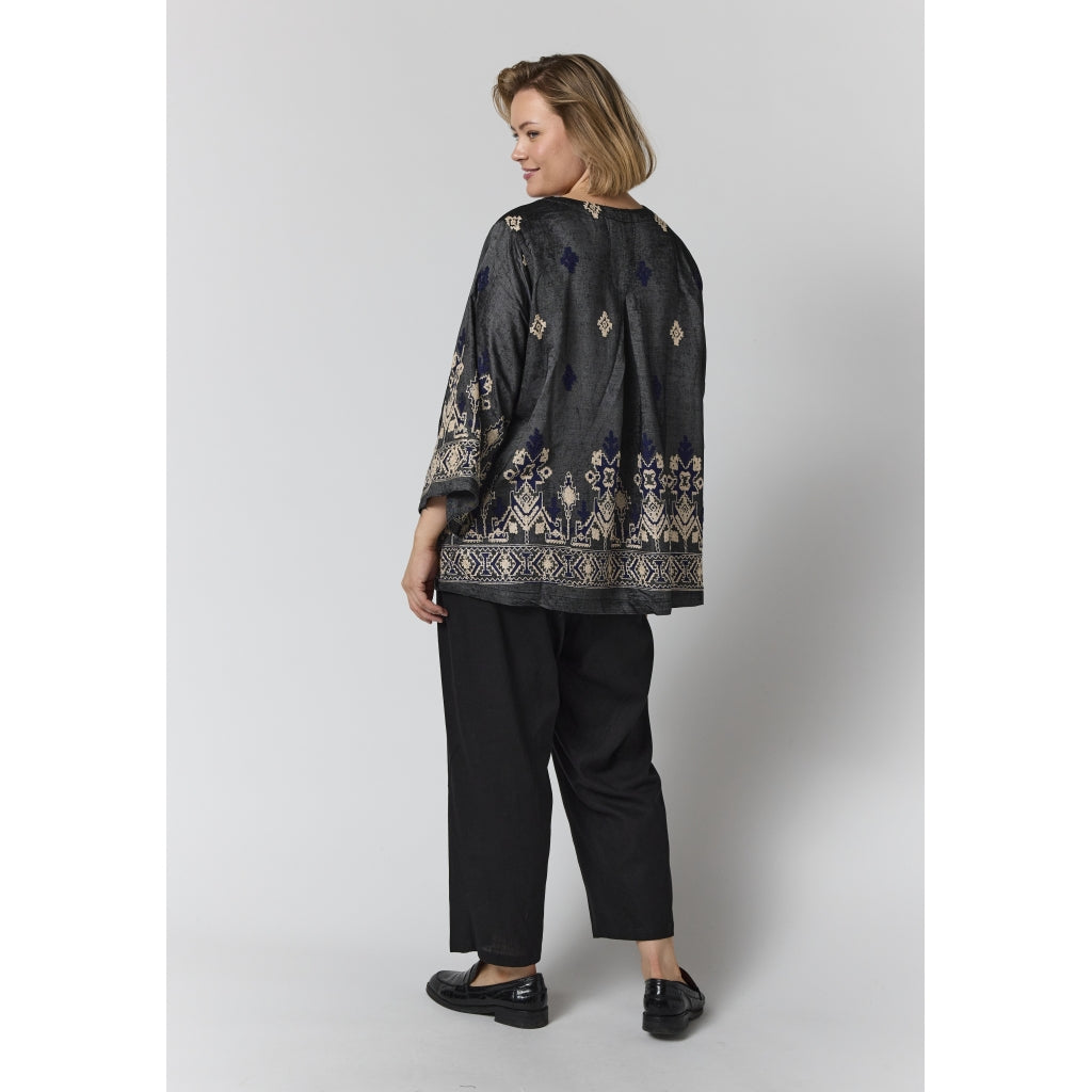 Gozzip Woman GElse-Marie Blouse Blouse Black board fabric with white blue pattern