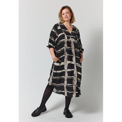 Gozzip Woman GElse Dress Dress Black with brown and offwhite pattern