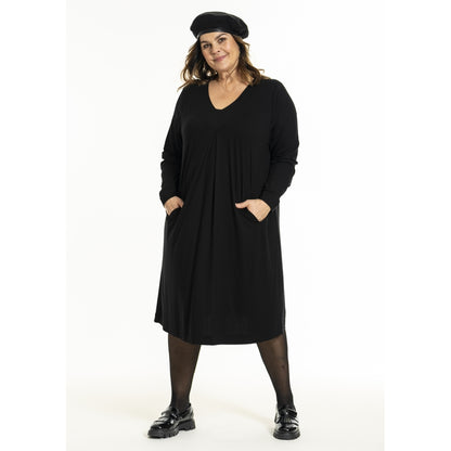 Gozzip Woman GGudda V Neck Dress Dress Black