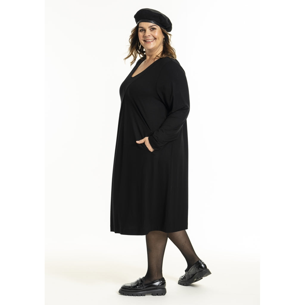 Gozzip Woman GGudda V Neck Dress Dress Black