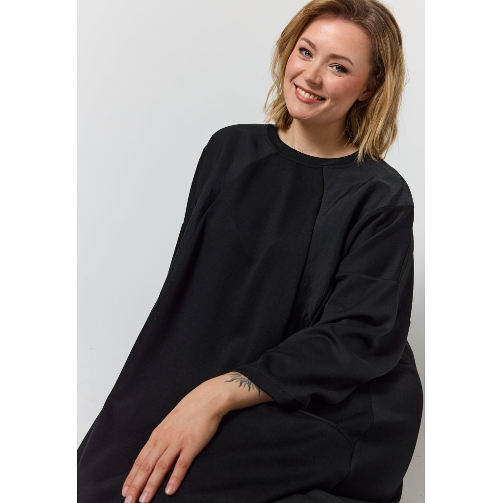 Gozzip Woman GInes Dress Dress Black