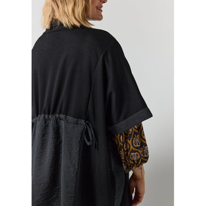 Gozzip Woman GIvana Poncho Poncho Black
