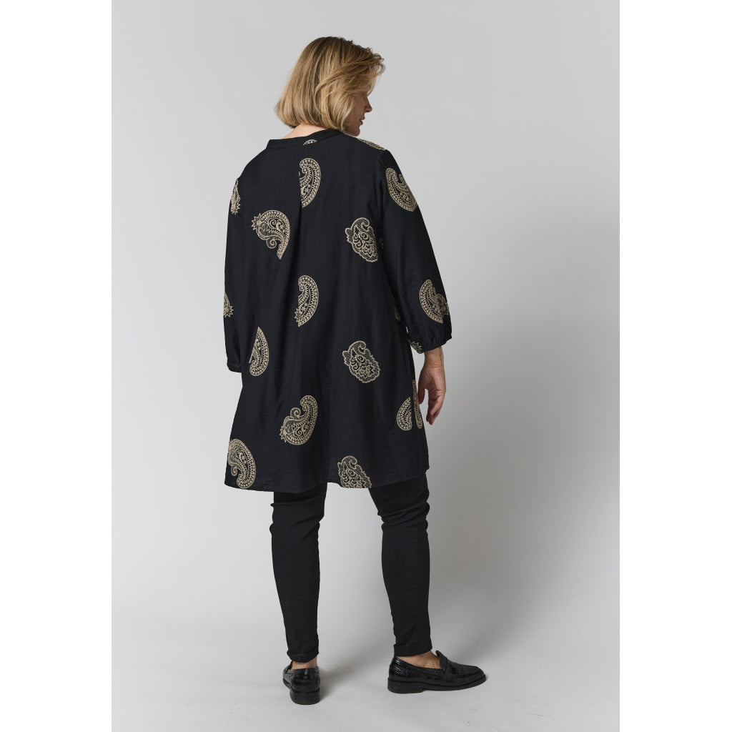 Gozzip Woman GJeana Tunic Tunic Black with sand embroidery