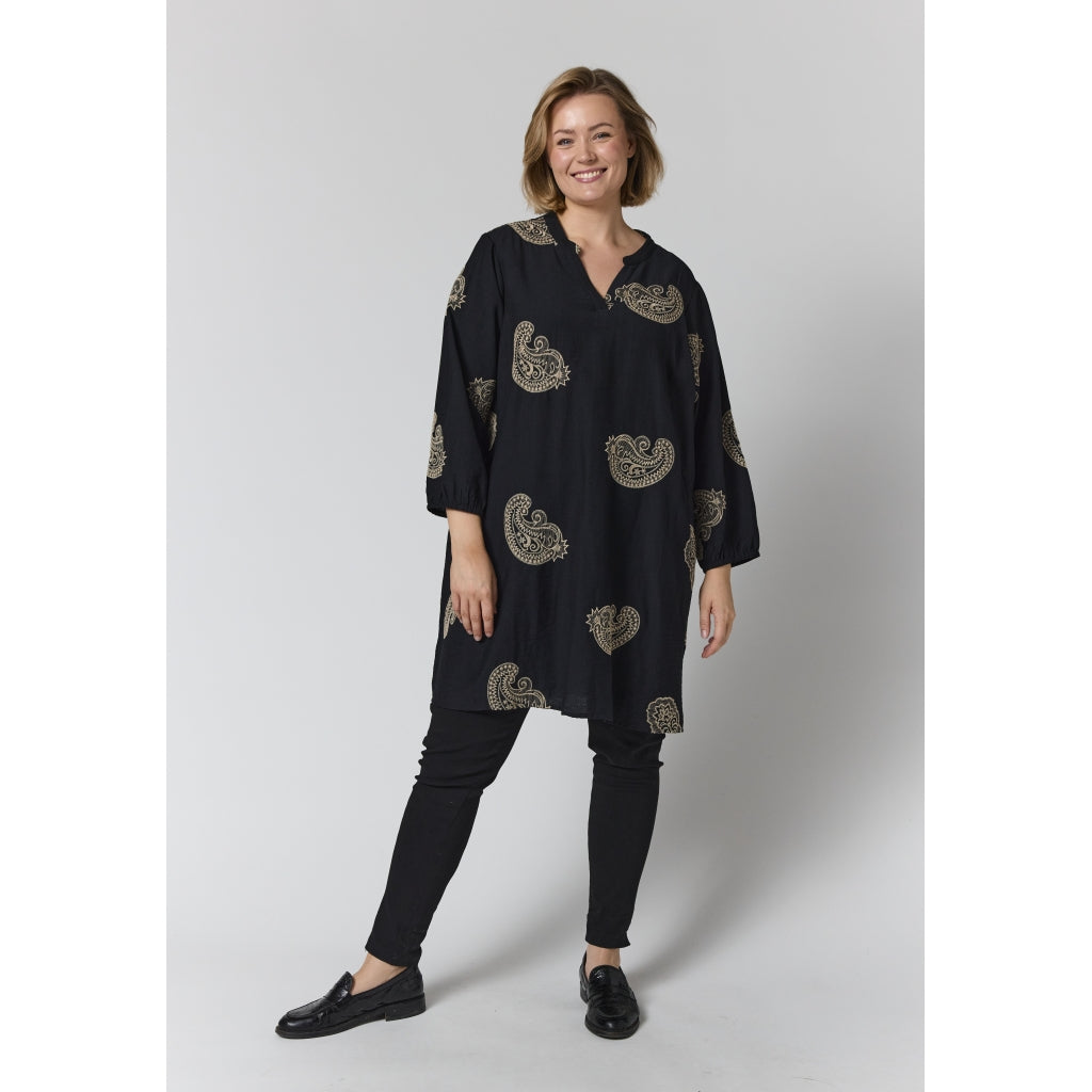 Gozzip Woman GJeana Tunic Tunic Black with sand embroidery