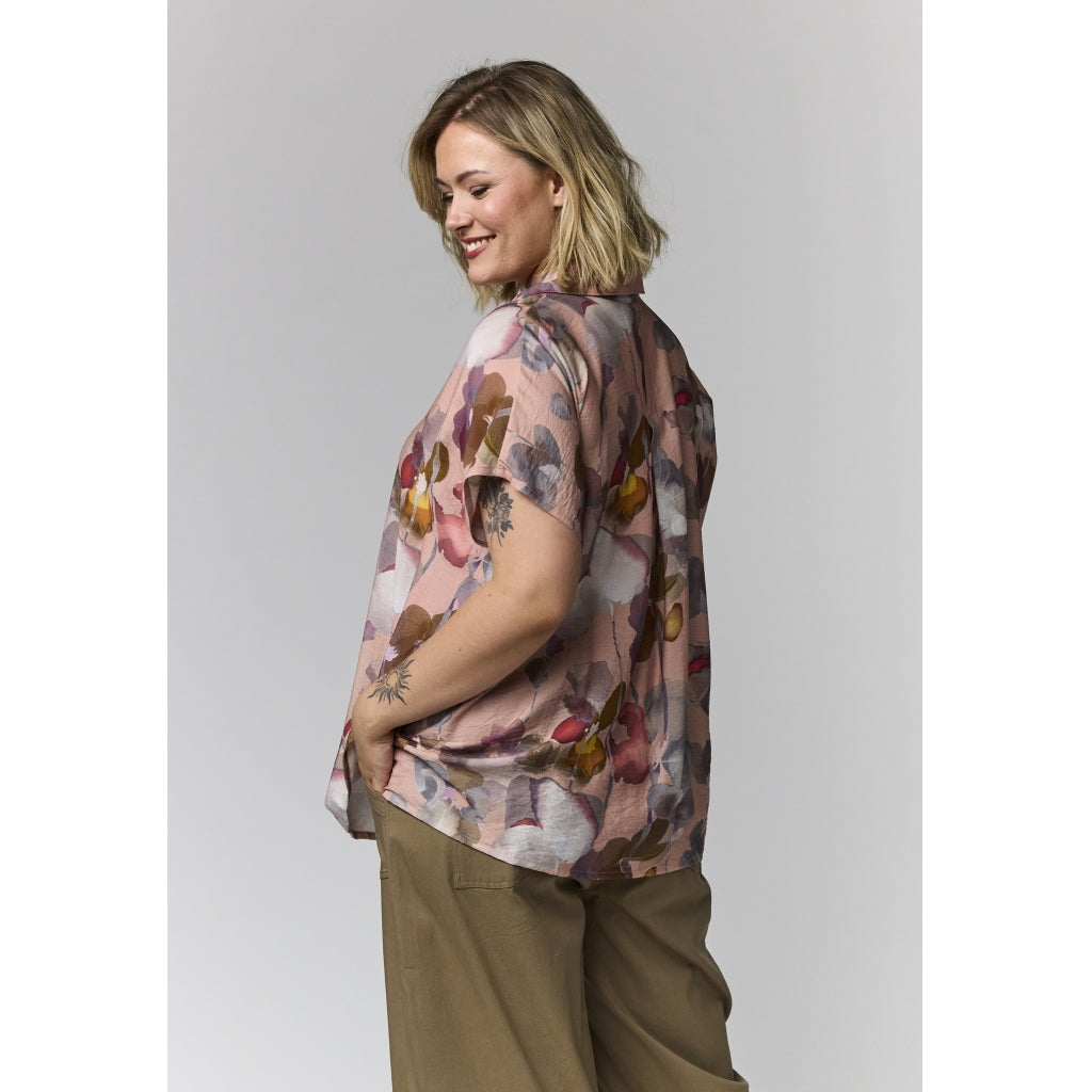 Gozzip Woman GKaisa Blouse Blouse Dusty rose with large flowers
