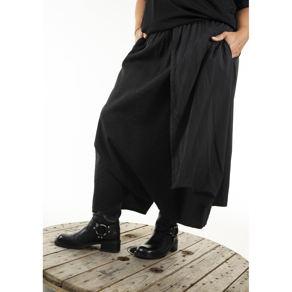 Gozzip Woman GKissy Skirt/Pant Skirt/pant Black