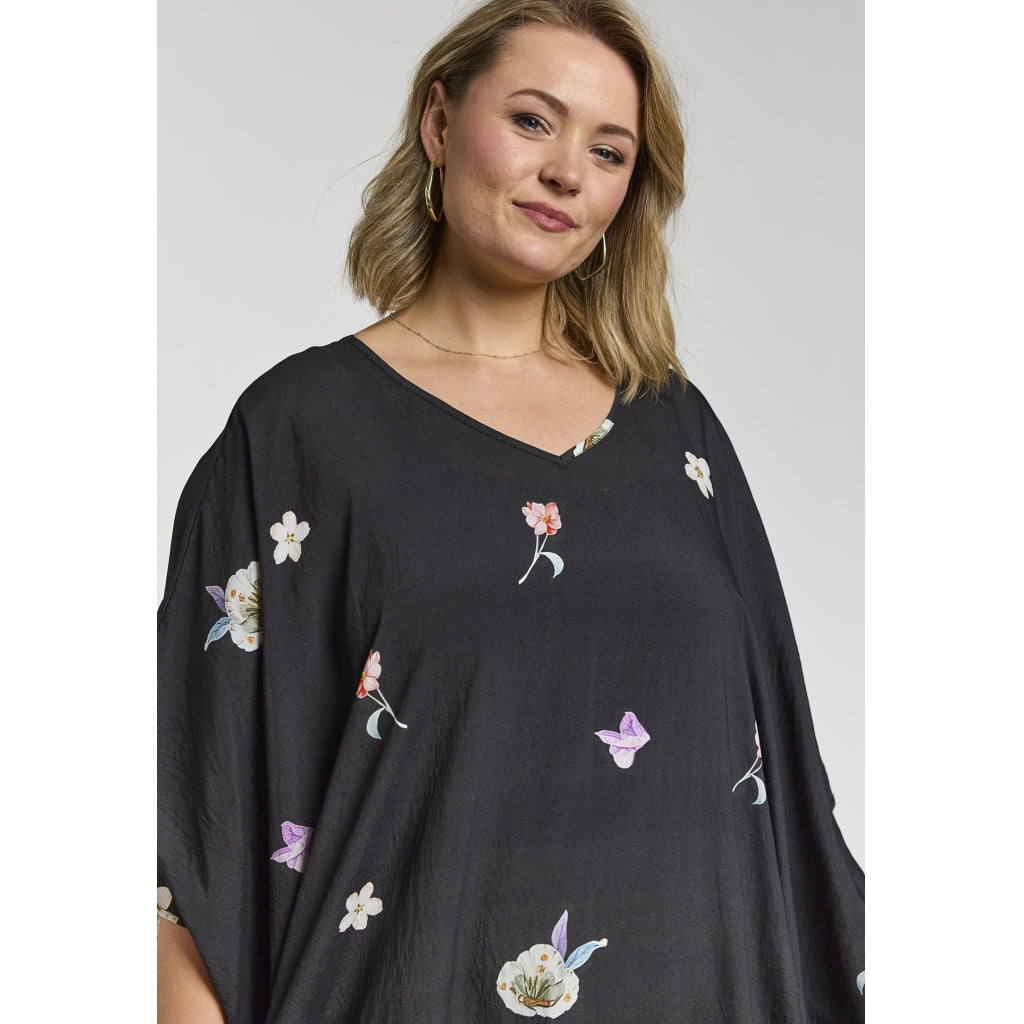 Gozzip Woman GLia Oversize Dress Oversize Dress Black with flower