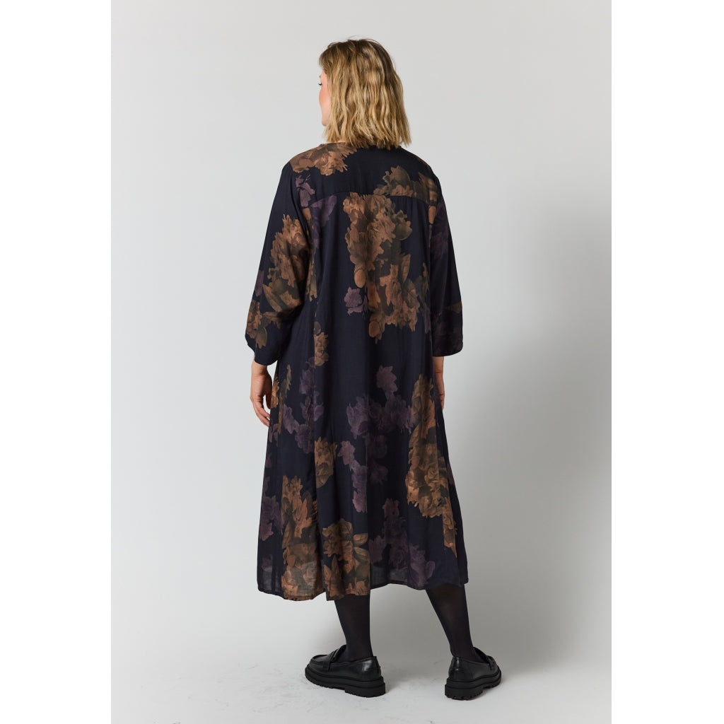 Gozzip Woman GLuma Dress Dress Black with big flowers