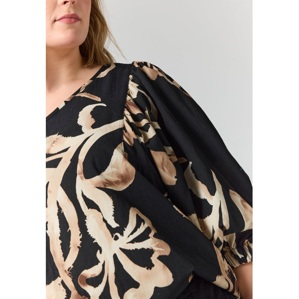 Gozzip Woman GMalou Blouse Blouse Black with offwhite brown leaves