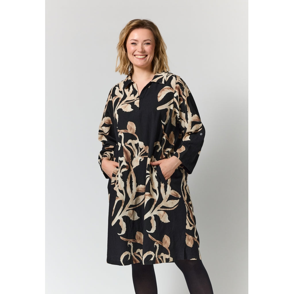 Gozzip Woman GMichelle Tunic Tunic Black with offwhite brown leaves