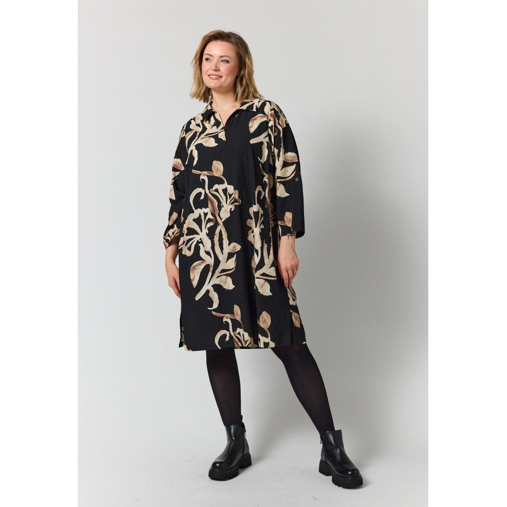 Gozzip Woman GMichelle Tunic Tunic Black with offwhite brown leaves