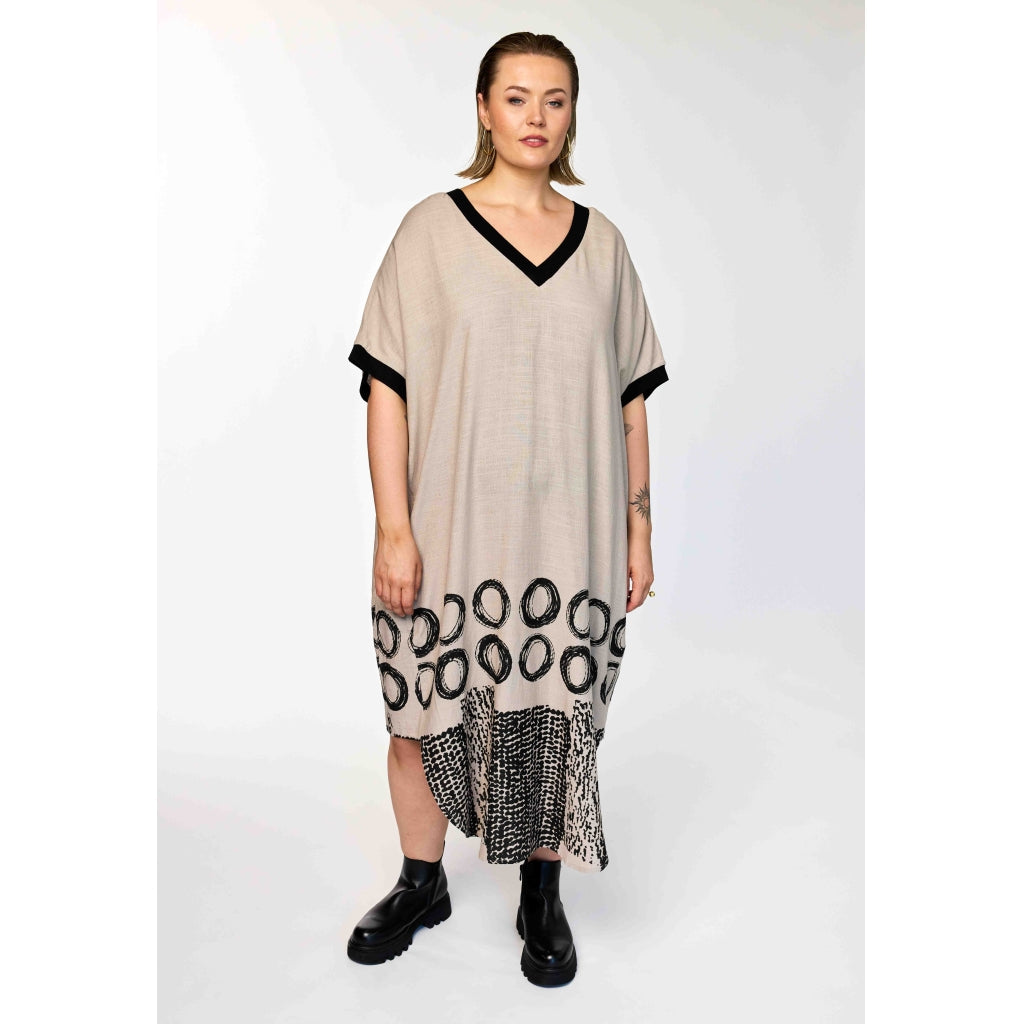 Gozzip Woman GNia Dress Dress Sand/Black printed