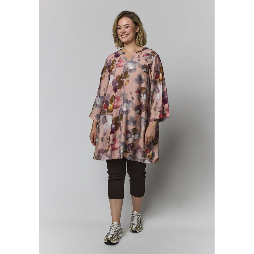 Gozzip Woman GSkuld Tunic Tunic Dusty rose with large flowers