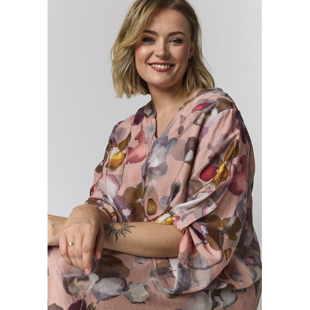 Gozzip Woman GSkuld Tunic Tunic Dusty rose with large flowers
