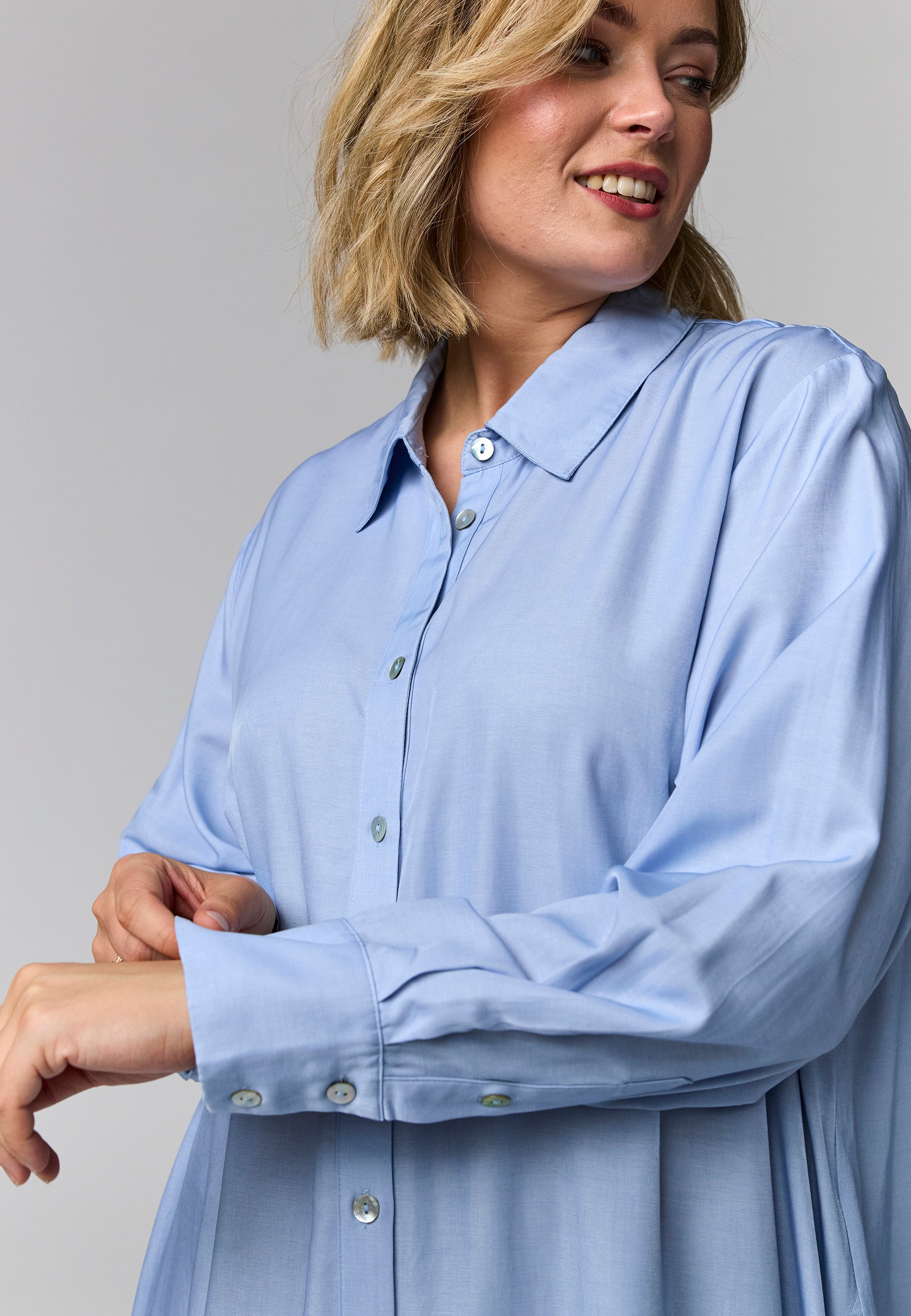Gozzip Woman GSusanne Big shirt dress Big Shirt light Blue