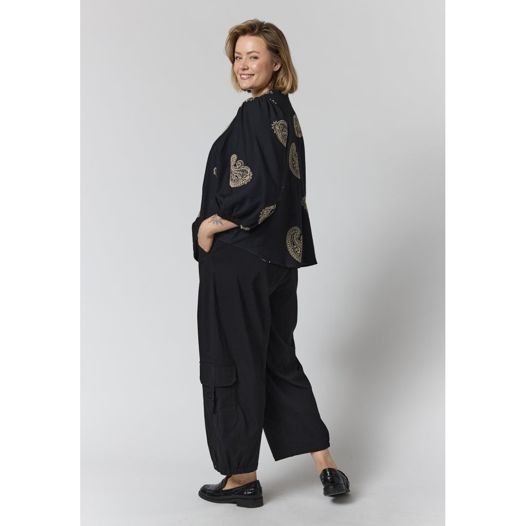 Gozzip Woman GVilde Blouse Blouse Black with sand embroidery