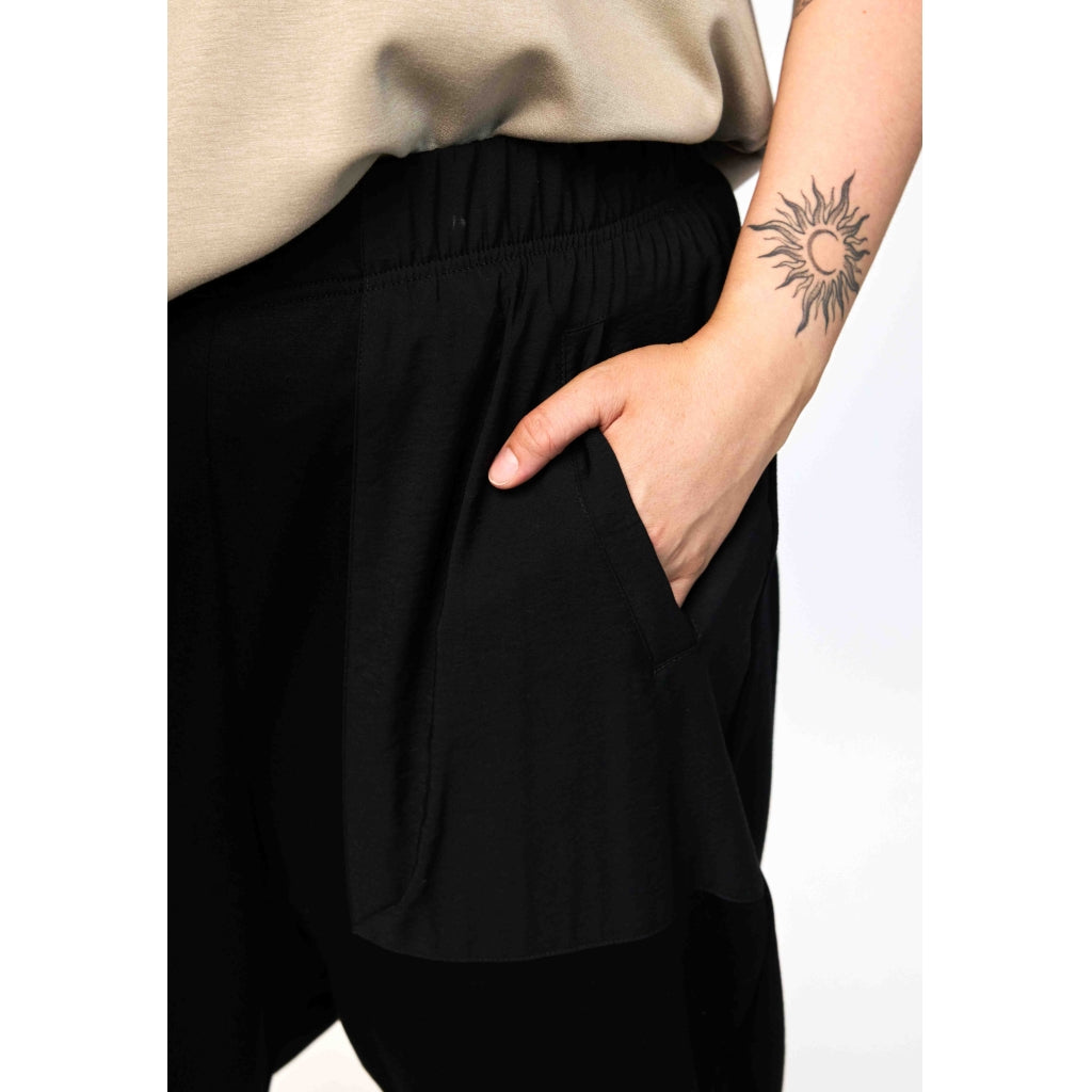 Gozzip Woman GWenche Pants Pants Black