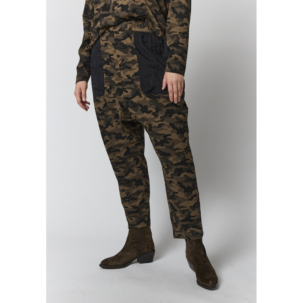 Gozzip Woman GWenche Pants Pants Army