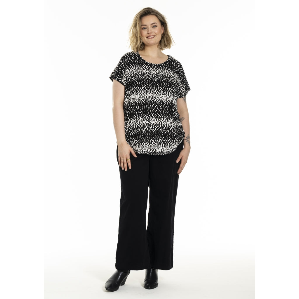 Gozzip Woman Gitte T-shirt with print T-Shirt Black/White