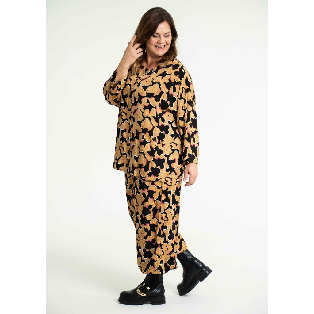 Gozzip Woman Lovise Ballon Pants Pants Black printed