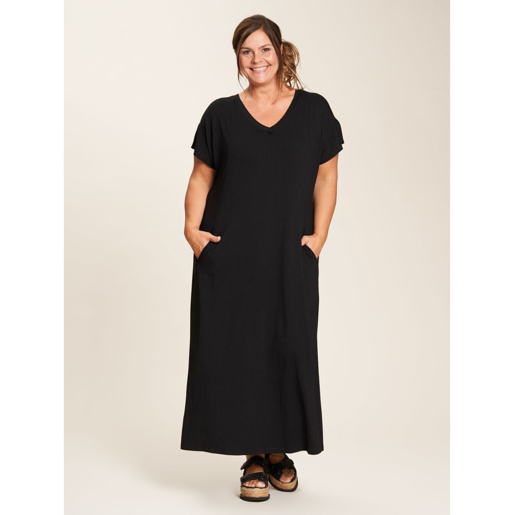 Gozzip Woman Margit Long Dress Dress Black