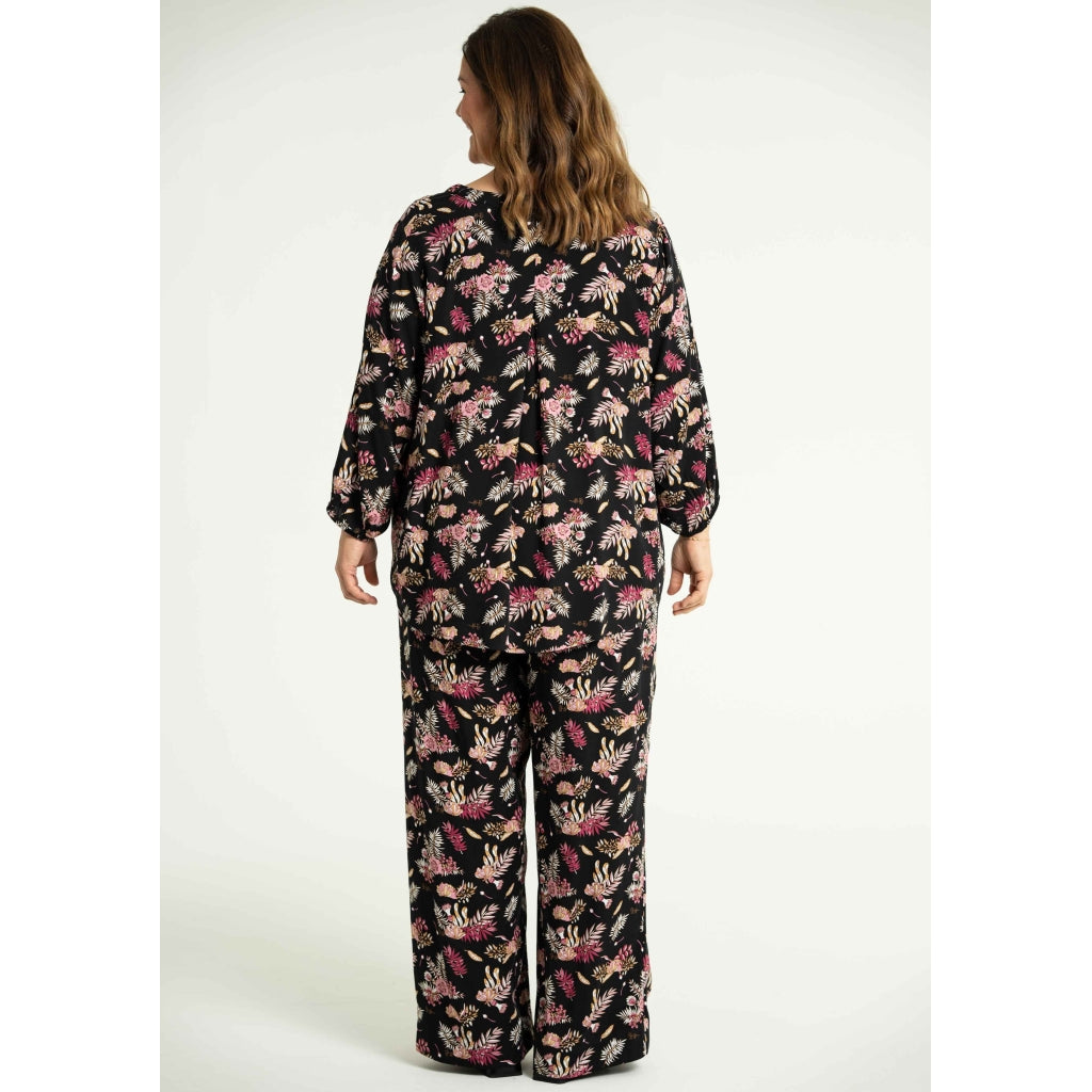 Gozzip Woman Margrethe Loose Pants Loose Pant Multi Colour