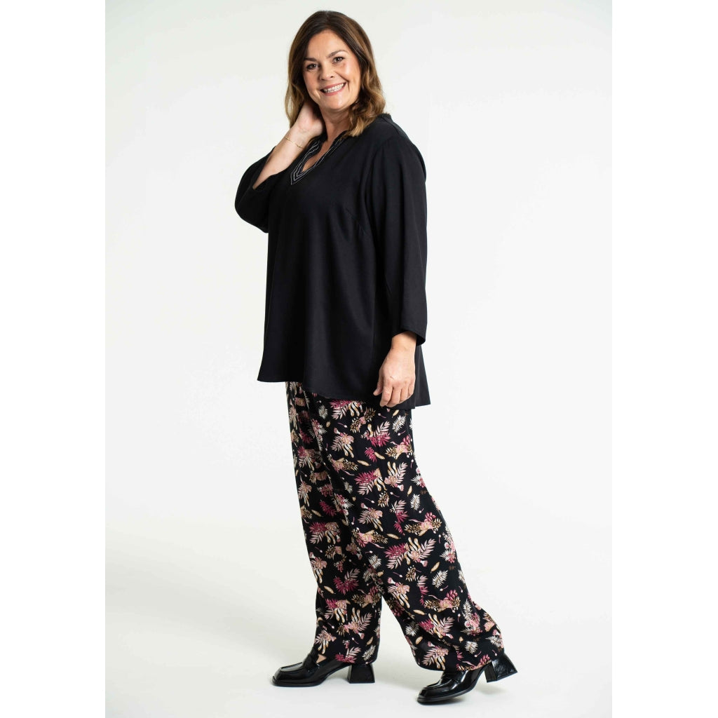 Gozzip Woman Margrethe Loose Pants Loose Pant Multi Colour