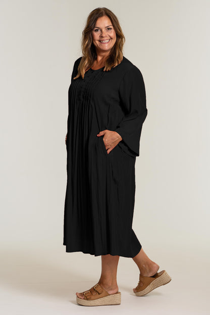 Gozzip Woman Uror Dress - MORE COLOURS Dress Black